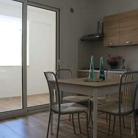 Apartamenti Summer Apartment *